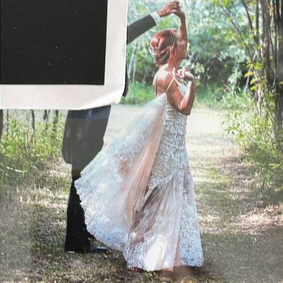 wedding dress - Picture 3 of 7